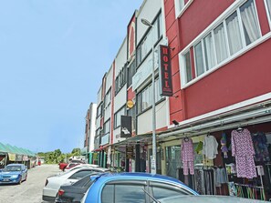 Exterior - SPOT ON 90181 Cz Classic Hotel (Pasir Puteh)