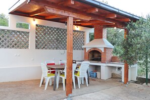 Studio (Studio Apartment) | BBQ/picnic Area