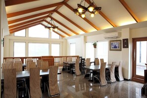 Dining - Cypress House (Ji'an)