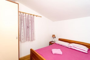 Apartment (One-Bedroom Apartment with Sea View 1)
