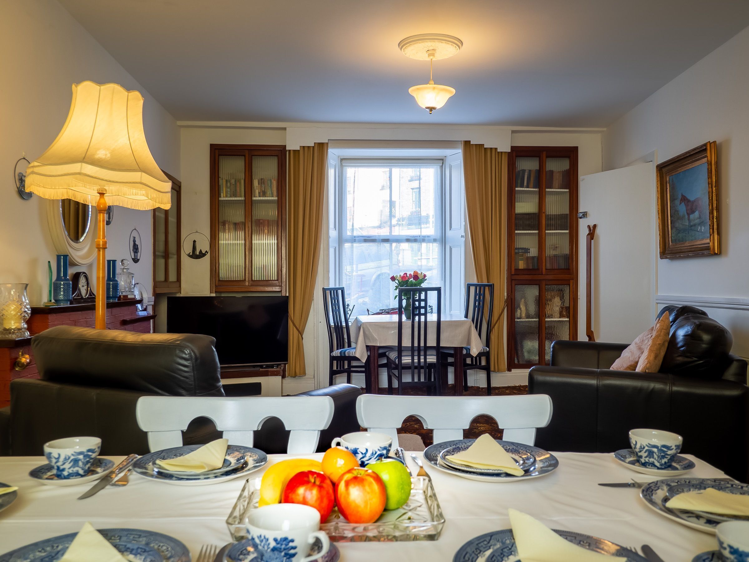 Cottage | Private kitchen | Microwave, oven, stovetop, dishwasher