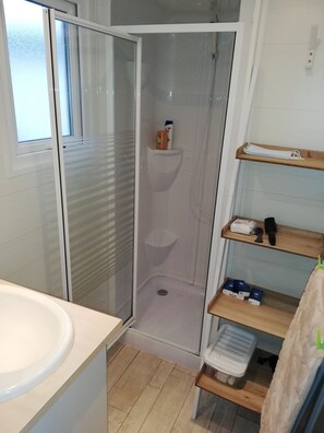 Hair dryer, towels, toilet paper