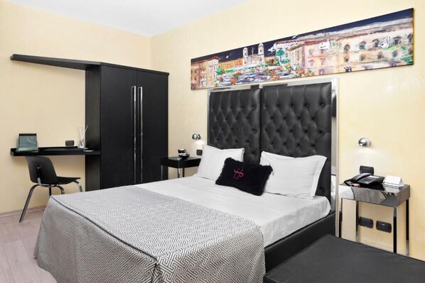 Desk, free WiFi, bed sheets