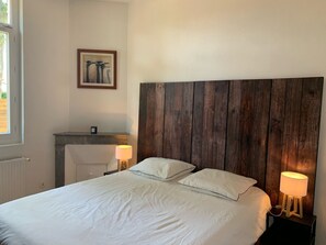 4 bedrooms, iron/ironing board, travel crib, WiFi