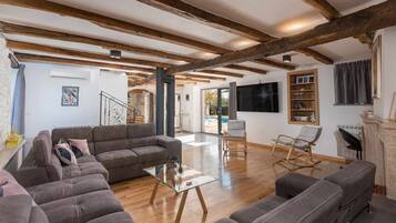 Villa | Living room