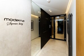 Interior - Apartment Front Park Gdansk by Renters (Gdansk)