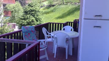 Apartment | Speisen im Freien
