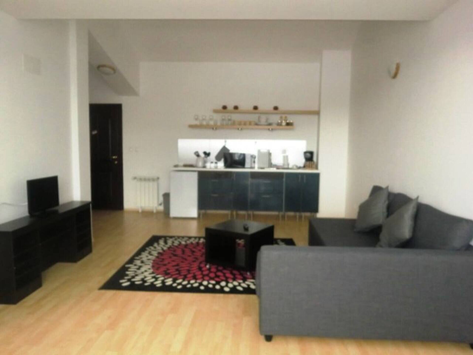 Leilighet | Oppholdsrom | En 30-tommers TV med digitale kanaler