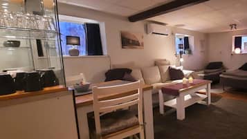 30-inch TV with digital channels