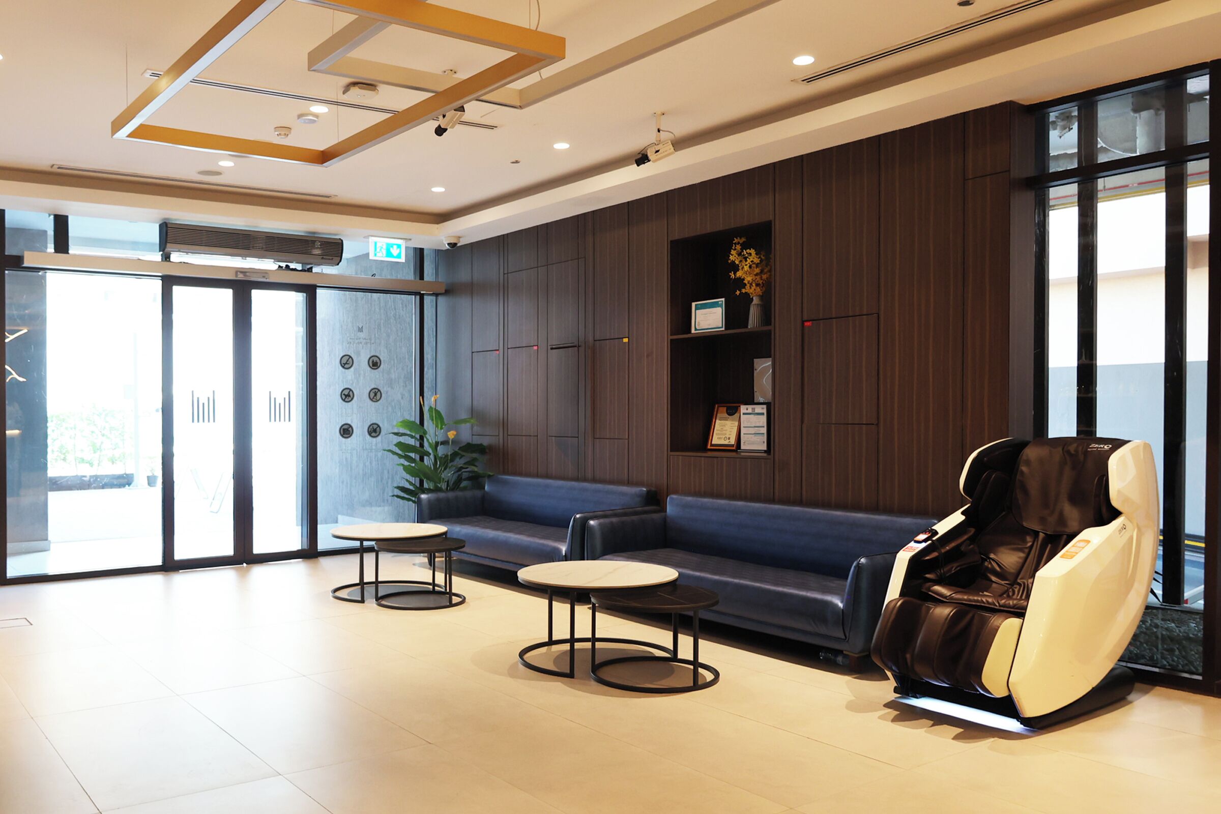 Photo - Kingsgate Al Jaddaf Hotel by Millennium