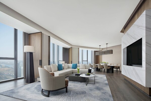 Minibar, in-room safe, individually decorated, desk