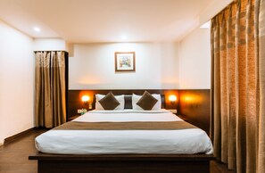 Premium | Escritorio, wifi gratis y ropa de cama 