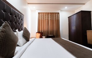 Desk, free WiFi, bed sheets - Hotel Krishna by KeyMagics (Jaipur)