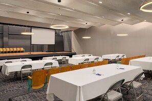 Meeting facility - Leavenworth Local Hotel (Leavenworth)
