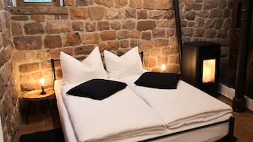 1 chambre, lit parapluie, Wi-Fi gratuit, draps fournis