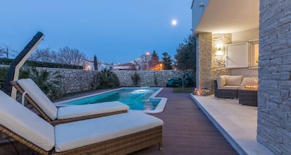 Luxury Villa White Rose with the Pool near Zrce Beach