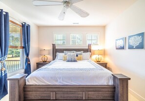 4 habitaciones, tabla de planchar con plancha, wifi y ropa de cama