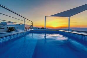 Suite, Hot Tub (Elegant) | Premium bedding, in-room safe, soundproofing, free WiFi - Sole d'oro Luxury Suites (Santorini)