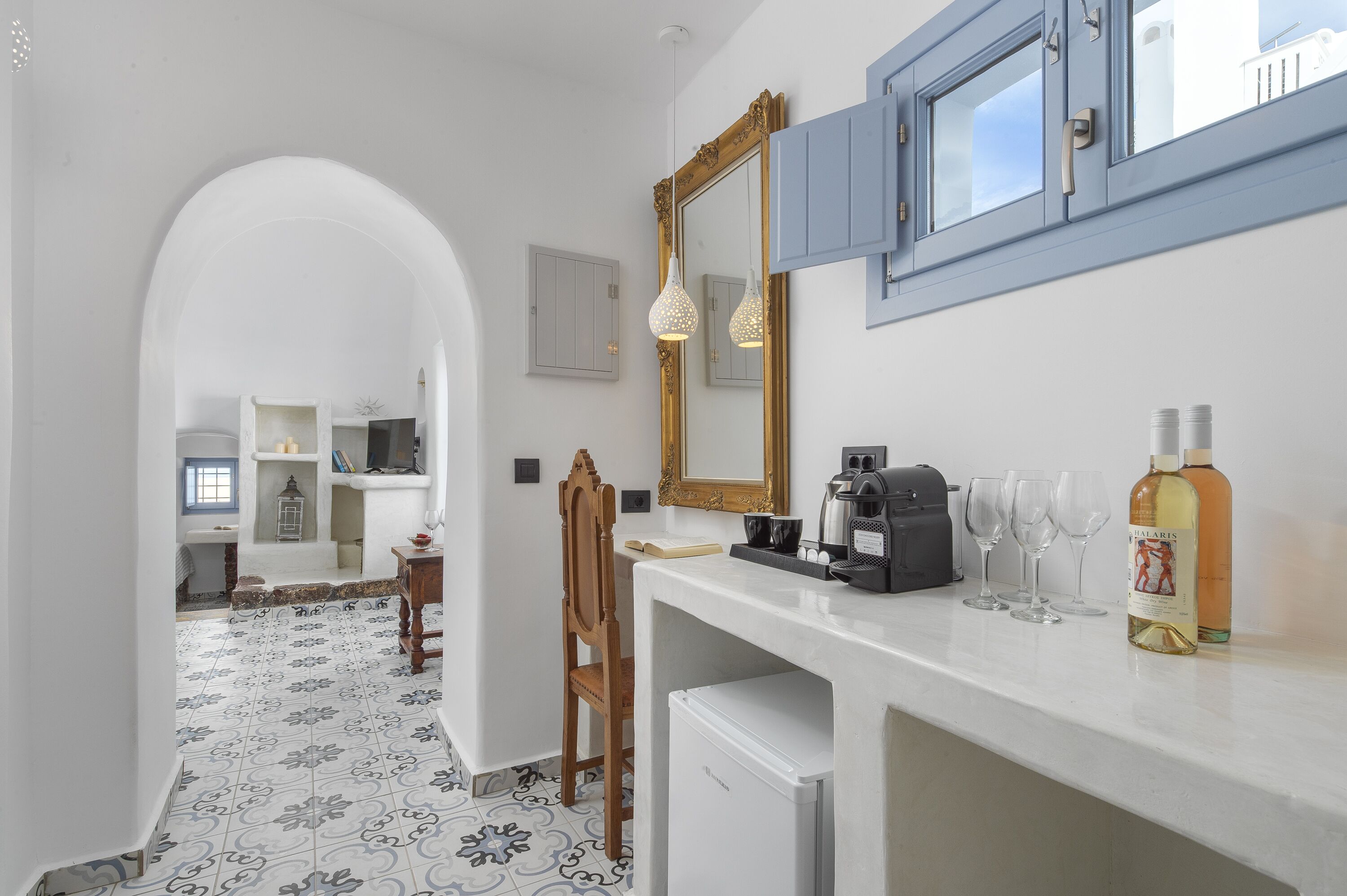 king suite, hot tub, sea view | premium bedding, in-room safe, soundproofing, free wifi