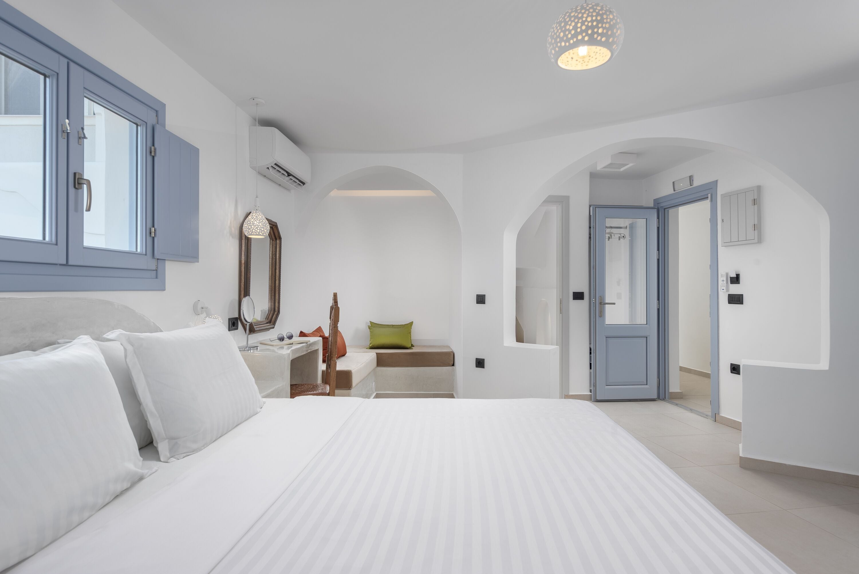 premium suite, hot tub, sea view | premium bedding, in-room safe, soundproofing, free wifi