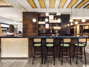 Bar (on property) - Hilton Garden Inn Beijing Guomao (Beijing)