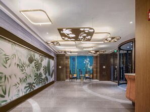 Lobby - Hilton Garden Inn Beijing Guomao (Beijing)