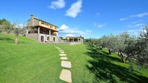Villa | Hage