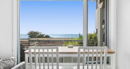Point Grey Apartment 7
