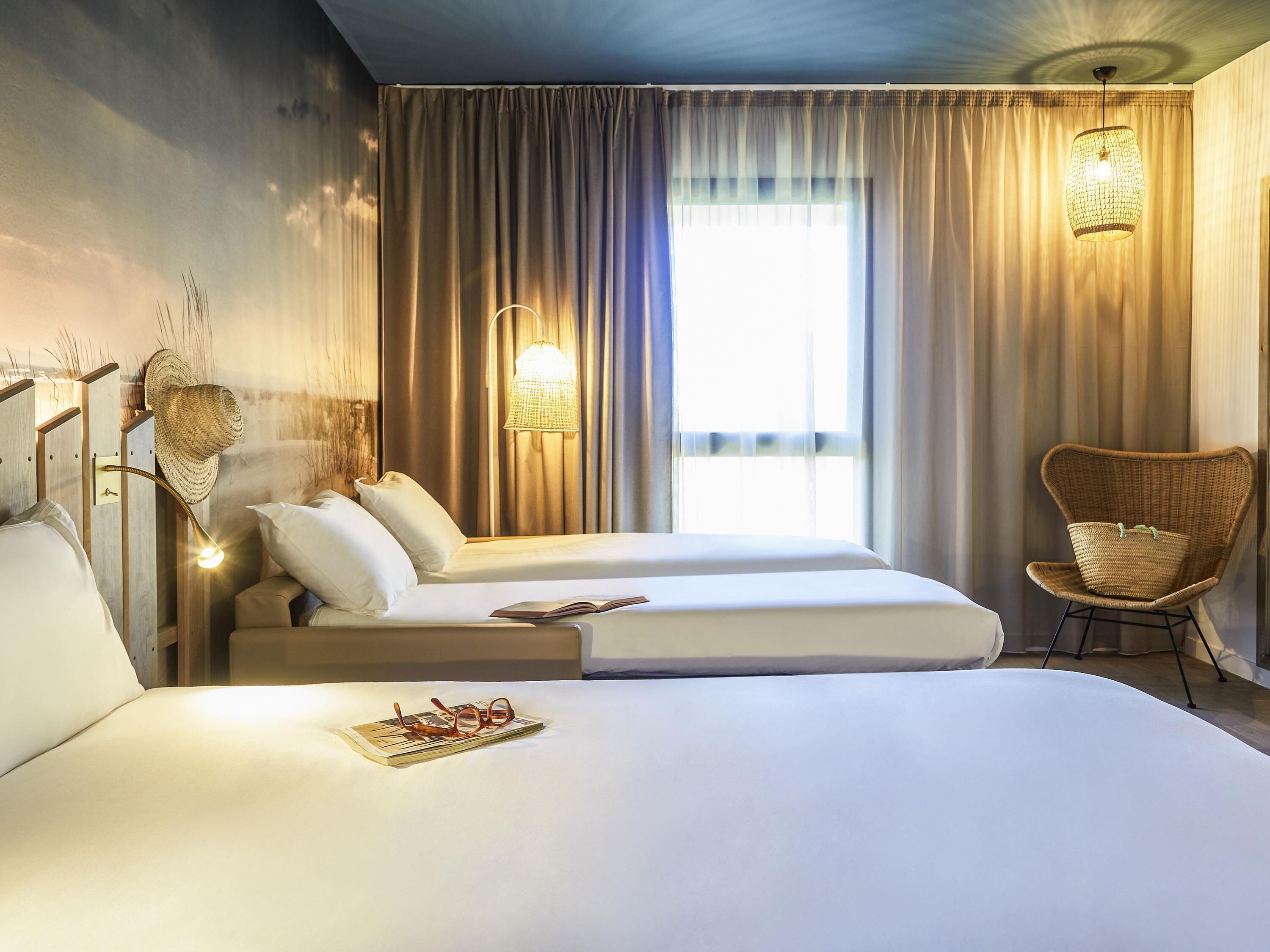 family room, 1 double bed with sofa bed | premium bedding, individually furnished, soundproofing, free wifi