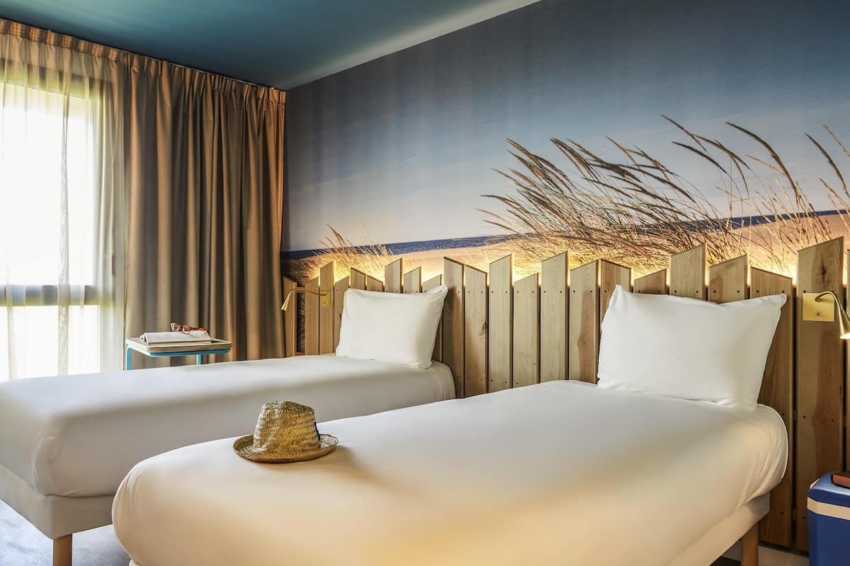 standard twin room, 2 single beds | premium bedding, individually furnished, soundproofing, free wifi