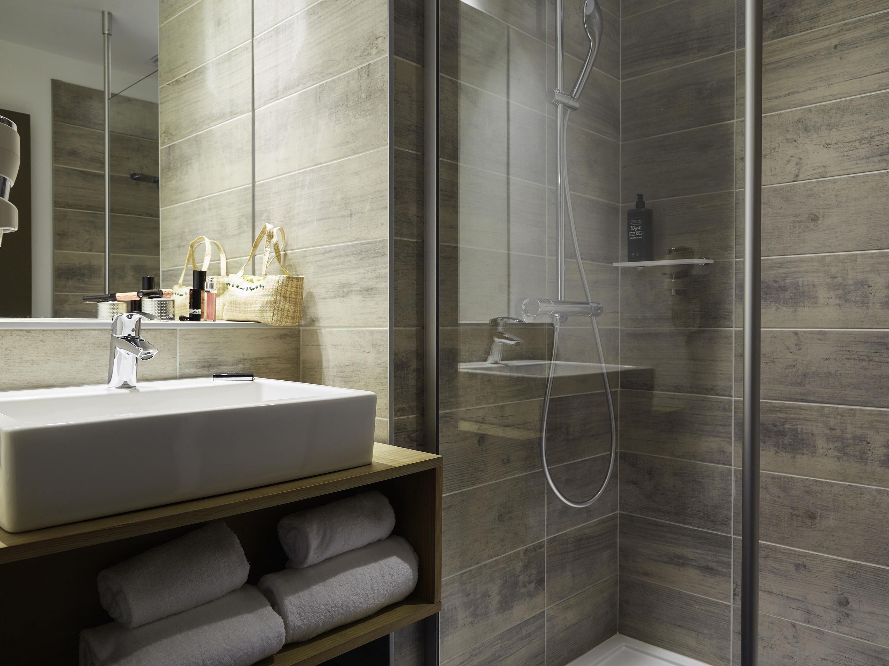 standard twin room, 2 single beds | premium bedding, individually furnished, soundproofing, free wifi