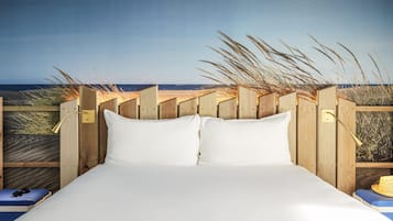 Standard Room (1 Double Bed) | Literie de qualité supérieure, ameublement personnalisé