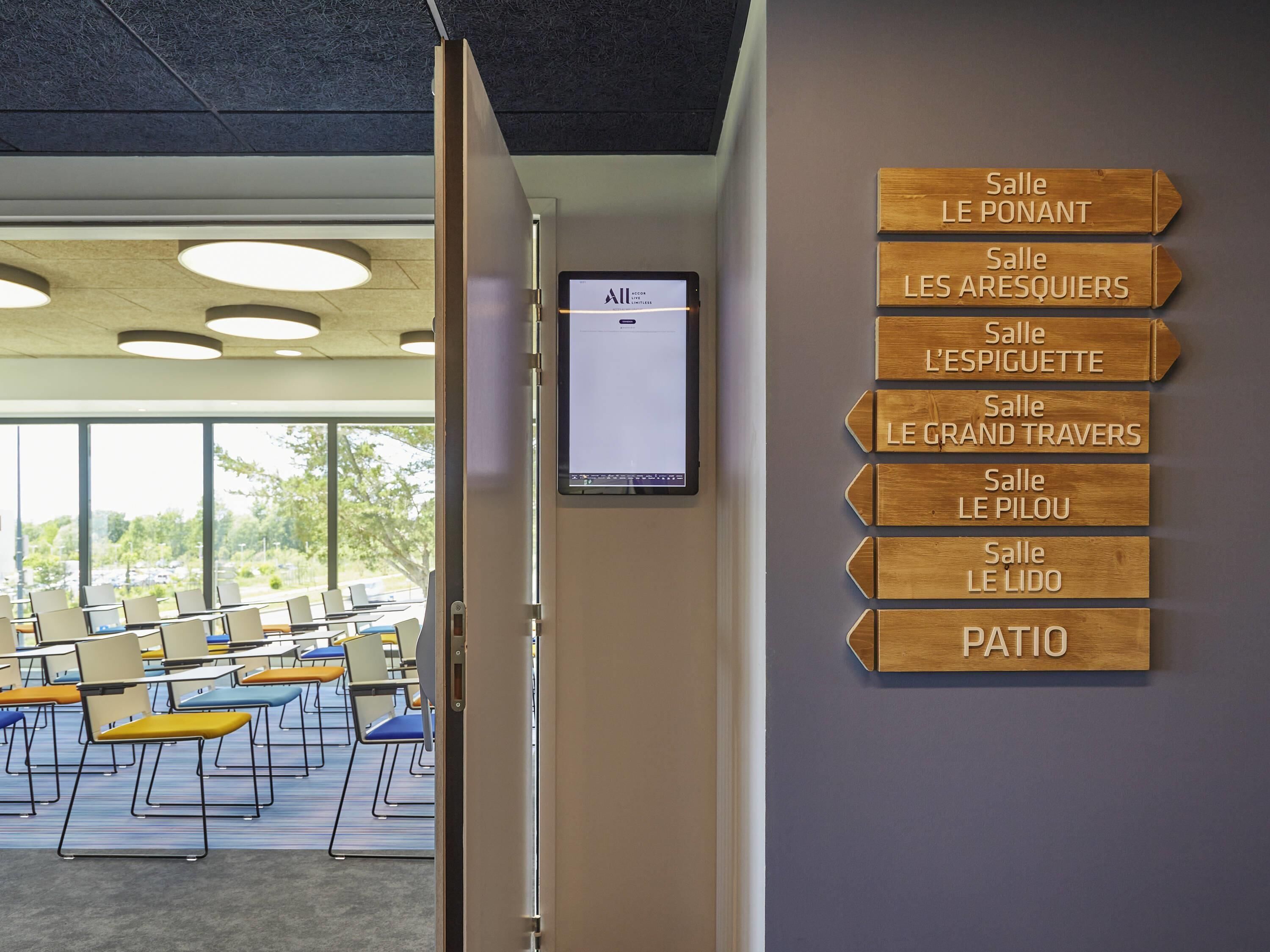Meeting facility
