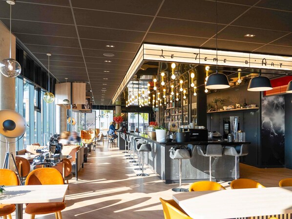 Bar (on property) - Ibis Styles Arras Centre (Arras)