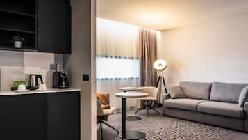 Soundproofing, iron/ironing board, free cribs/infant beds, free WiFi