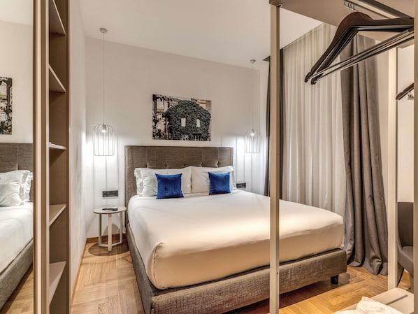Quarto standard, 1 cama de casal ou 2 camas de solteiro (Inner view) | Frigobar, cofres nos quartos, escrivaninha, quartos à prova de som