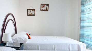 2 bedrooms, bed sheets