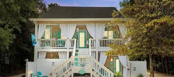 Romantic Celebrations Meet the Beach! Luxe Spa!! [SR]