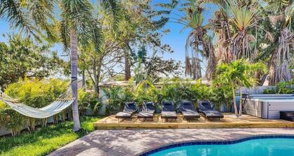 The Pompano Beach House 🏖️ Heated Pool & Spa | 1 Mile to Beach