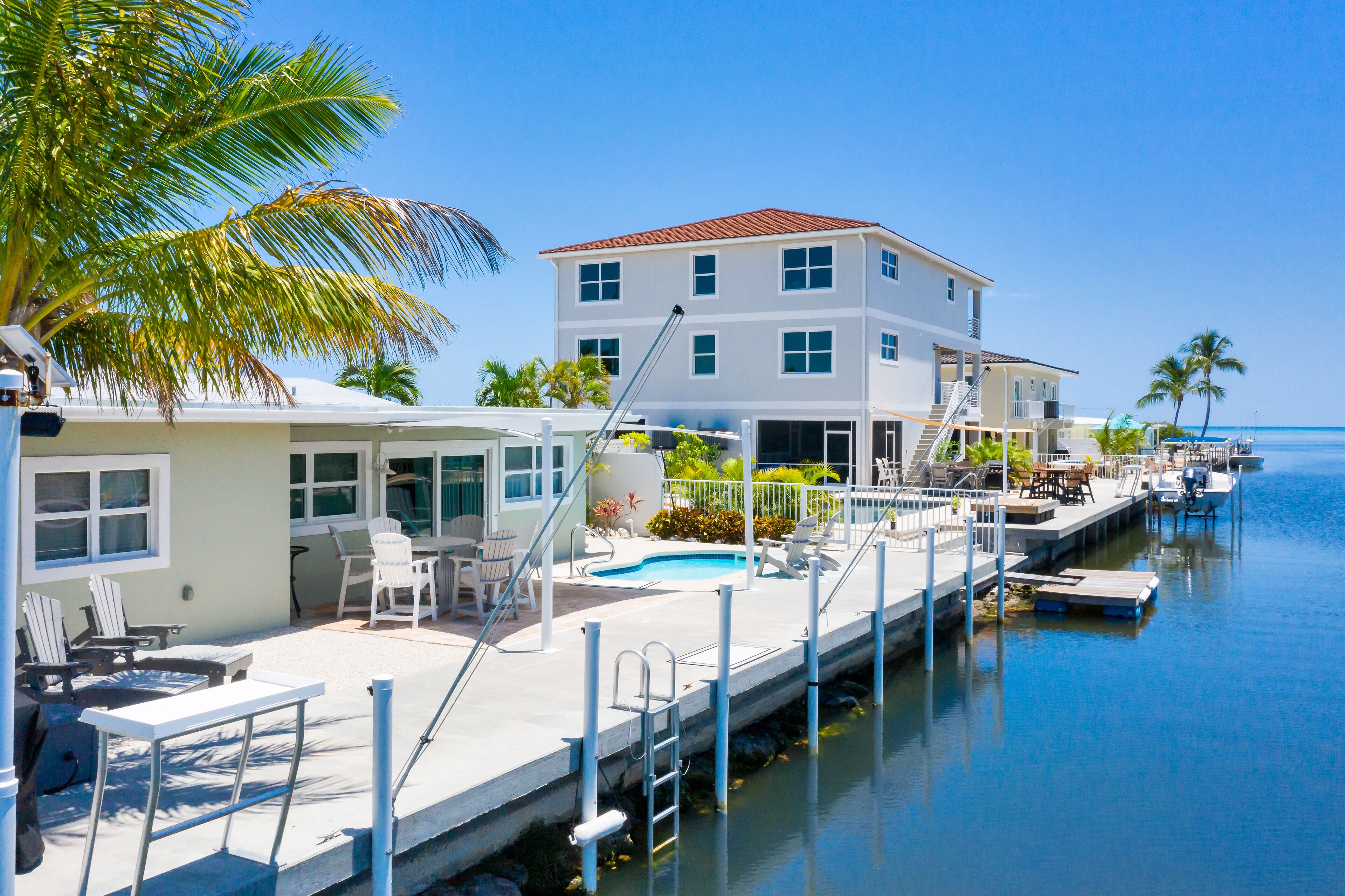 Waterfront, oceanview renovated pvt. 3 bedroom, 3.5 bath with pool and dockage.