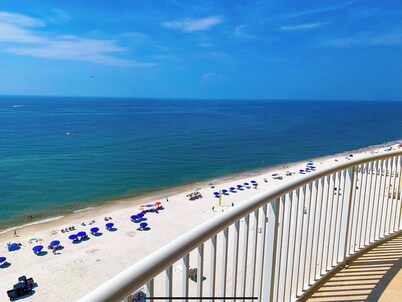 THE BEACH IS OPEN ALL YEAR! 
Start Planning Your Fall and Winter Vacation Today!