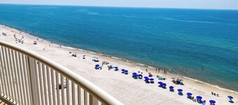 THE BEACH IS OPEN ALL YEAR!
Start Planning Your Fall and Winter Vacation Today!