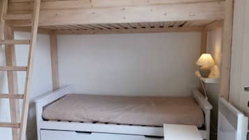 1 chambre, fer et planche Ă repasser, lit parapluie, Wi-Fi gratuit