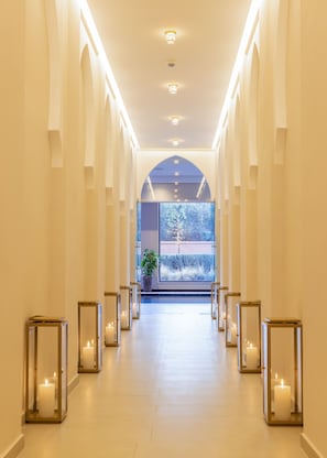 Steam room, Turkish bath, body treatments, aromatherapy