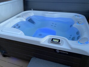 Property grounds - Elk Haven House - Less than 5 min from Yellowstone Park! Beautiful views!  (Gardiner)