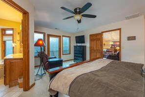 5 habitaciones, tabla de planchar con plancha, internet y ropa de cama 
