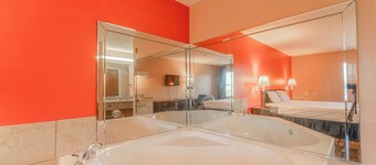 Capital O Fairway Inn - Baytown La Porte TX