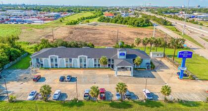 Capital O Fairway Inn - Baytown La Porte TX
