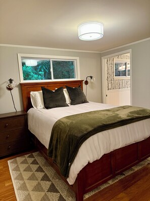 3 slaapkamers, een strijkplank/strijkijzer, gratis wifi, beddengoed