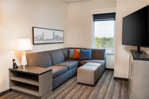 In-room safe, blackout curtains, soundproofing, iron/ironing board - Hyatt House Nashville Airport (Nashville)